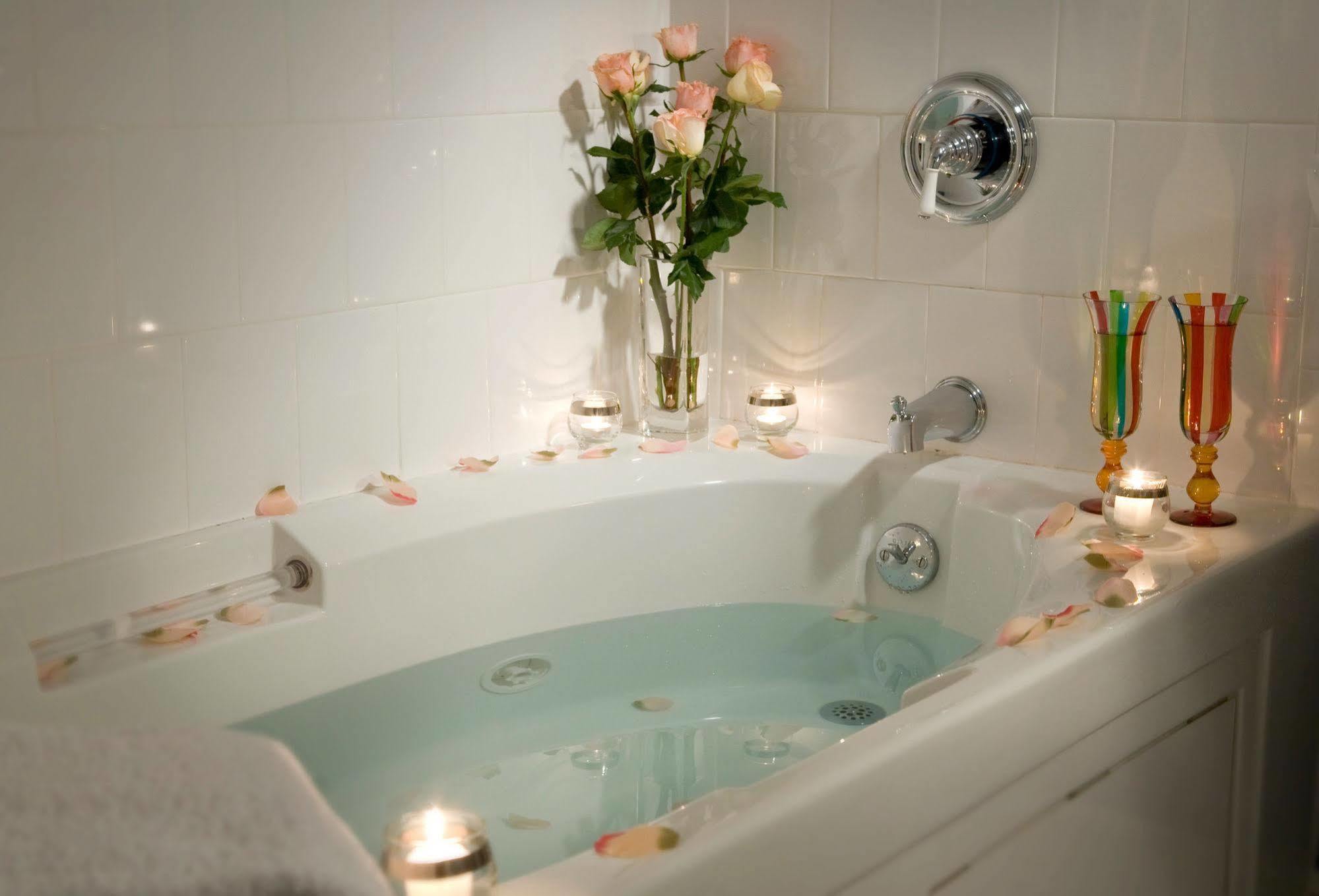 Hampton Terrace Inn Lenox Dış mekan fotoğraf